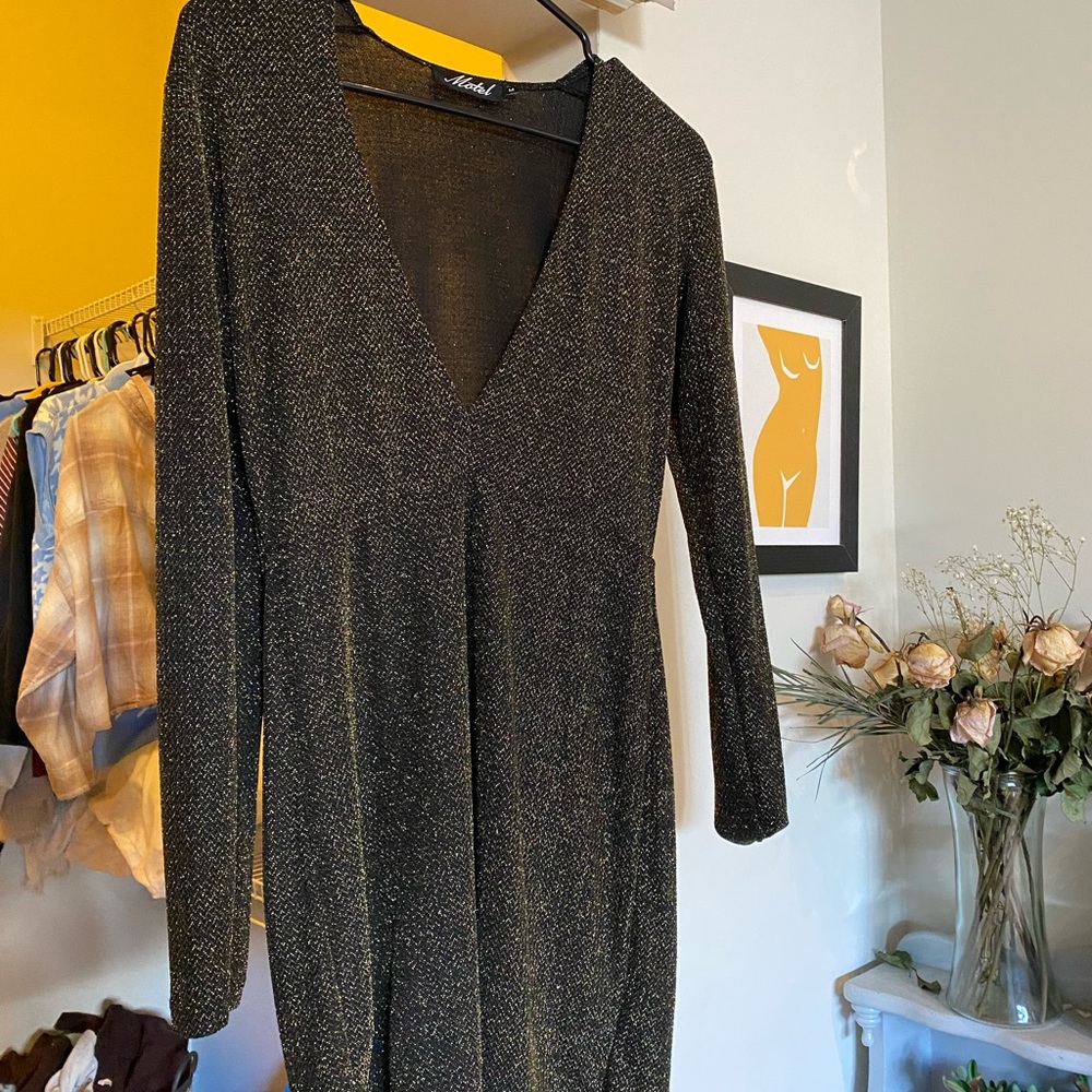 Dress bought from urban outfitters! Perfect for a night out or fun occasions:)